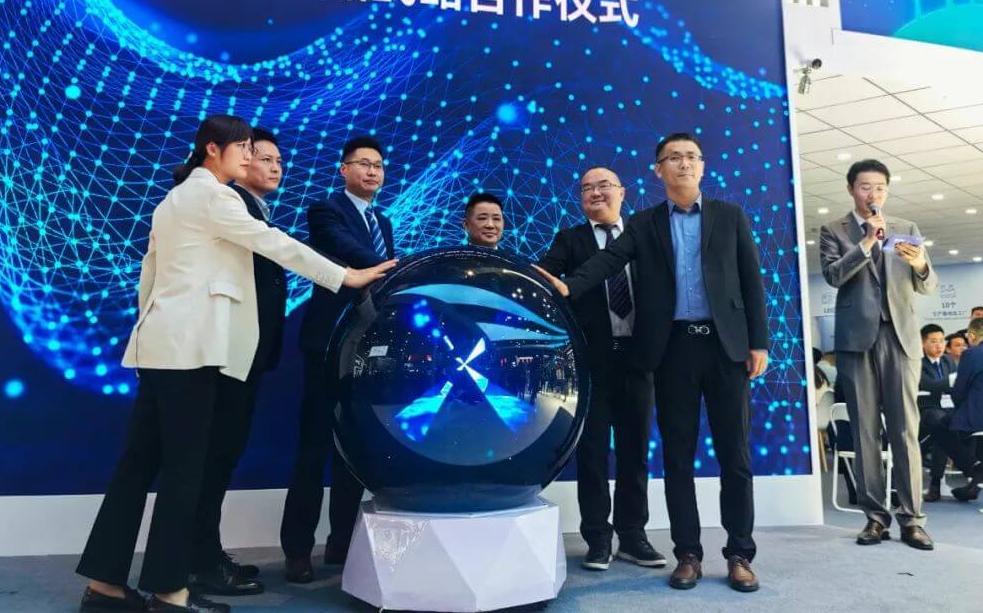 2024 CHINAPLAS快訊 | 湖南宏曄新材料與萬(wàn)華化學(xué)簽訂回收聚碳酸酯戰(zhàn)略合作協(xié)議